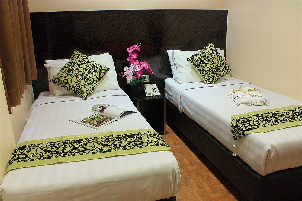 Ibis Budget Singapore Emerald Exterior photo